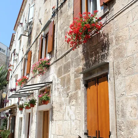 Tragurion Apartman Trogir